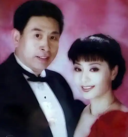 回顾殷秀梅:结婚一天就直接离婚,二婚改嫁法国贵族,现在过得怎样?