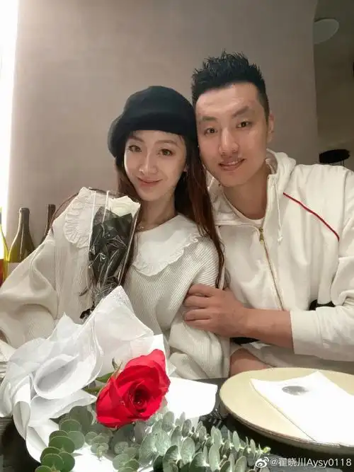 98翟晓川妻子晒定点投篮视频 网友打趣:你投得比李慕豪都准-直播吧