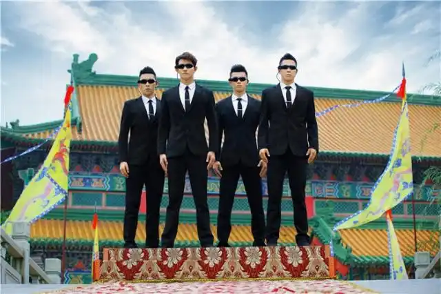 【猎人来袭】 全员加速中猎人帅爆了