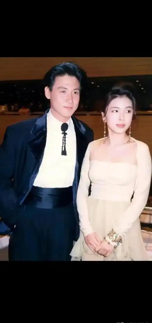 曝张学友生病住院医生让静养工作室紧急通知取消上海演唱会