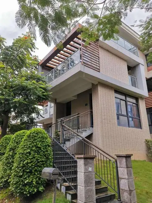 汀溪院子 附近古龙山语听溪边套带128平院子别墅5层别墅急售