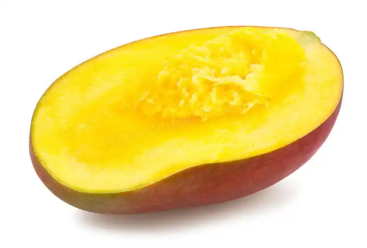 切开后的红色果皮芒果摄影高清图片