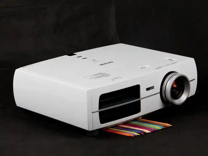 爱普生(epson) eh-tw3300c投影机图片欣赏,图19-万维家电网