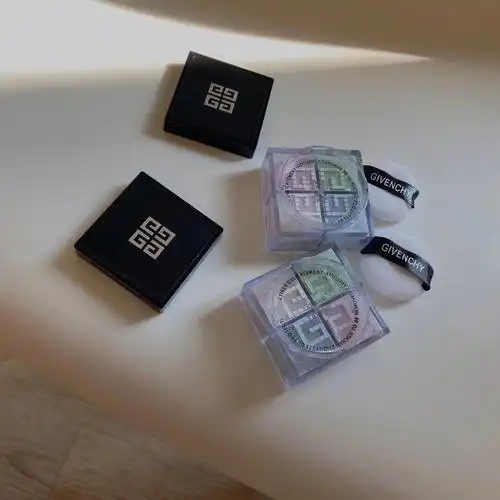 纪梵希散粉小样薅羊毛不到一杯奶茶钱也就