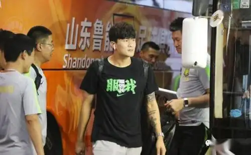 【好波世界】名家热议金玟哉嘲讽!广体连线何辉:球员应该要用合同约束