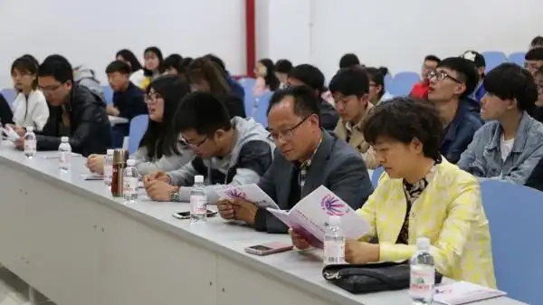 活动现场 石忠明摄影活动现场 石忠明摄影【本站讯】