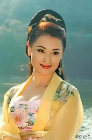 王璐瑶:相亲相到一个离异富商,婚后生一女,女儿比她还漂亮!