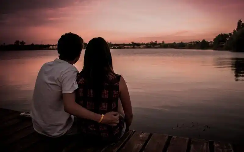 的背影 > || 更新时间:2018-08-27 颜色分 黄色 关键词:  唯美意境