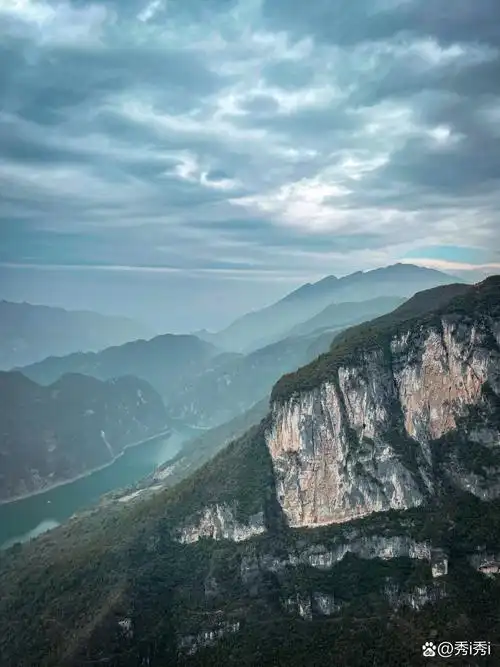 云阳龙缸国家地质公园游玩攻略  重庆云阳龙缸国家地质公园!