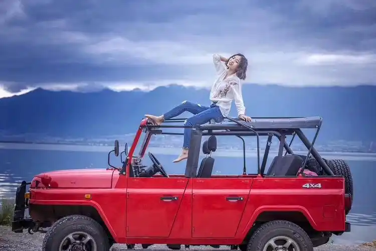 大理敞篷吉普车环洱海旅拍一日游 茄唯信15198716915