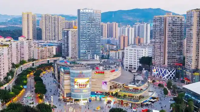 通川区掀起学习贯彻市党代会和"两会"精神热潮