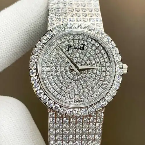 伯爵 piaget满天星 进口石英机芯 兰宝石玻璃 镶满钻精钢表带