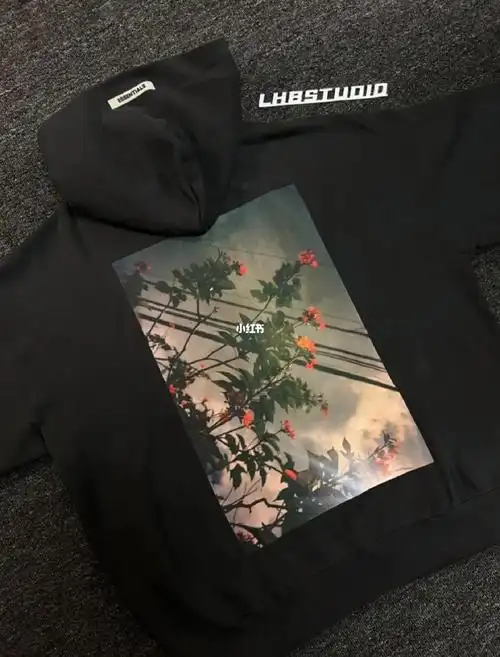 fog 系列|essentials 后背花卉图案连帽卫衣·宽松高街风格,男女同款