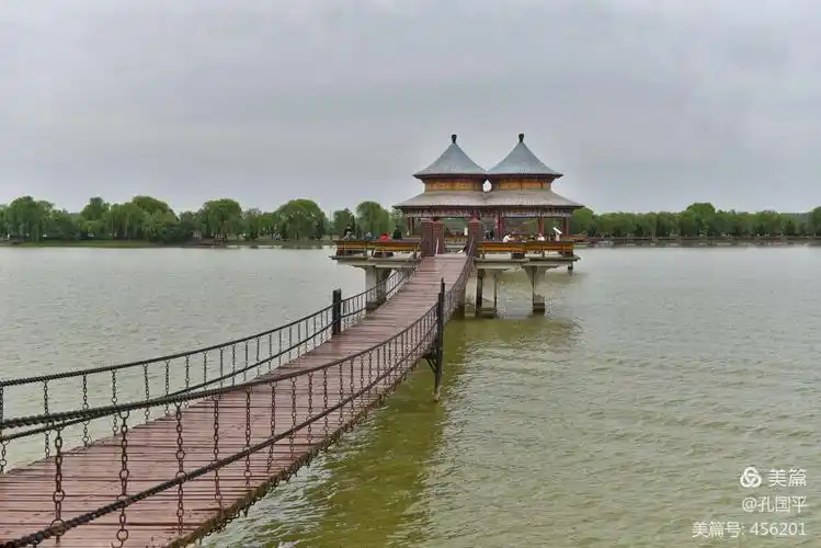 八里河风景区是国家aaaaa级旅游景区,环保"全球500佳",地处安徽省阜阳