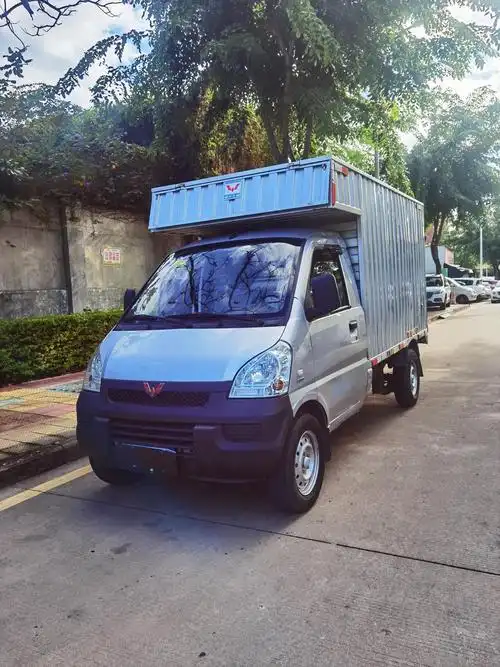 五菱发家致富神器
刚到手一台2018年10月上牌的五菱单排箱式小货车