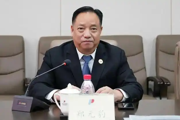 广东省阳江市副市长刘德伟一行到人民控股考察指导