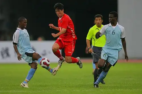 足球 中国国足 国奥沈阳四国赛 四国赛精彩图片 朝鲜国奥vs博茨瓦纳