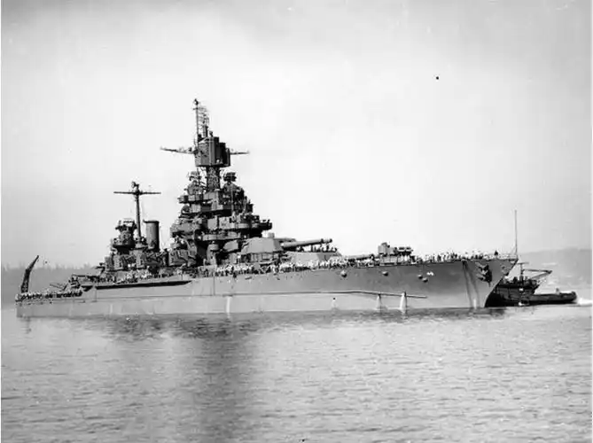 科罗拉多级战列舰计划建造4艘,但三号舰华盛顿号(bb-47)因华盛顿海军