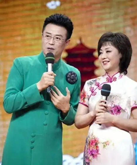 在之后的日子里,李胜素的生活并没有消停,她的感情生活再次成为网友