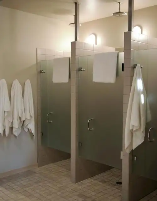 星级酒店公共卫生间效果图