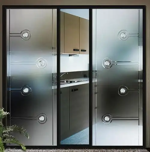 卫生间隔断门是磨砂玻璃门,但是有点透,有什么办