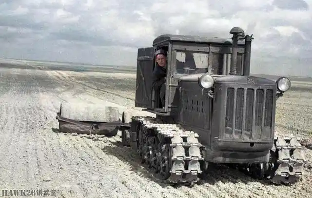 64年前 中国第一辆"东方红"拖拉机正式出厂 原型诞生于二战时期