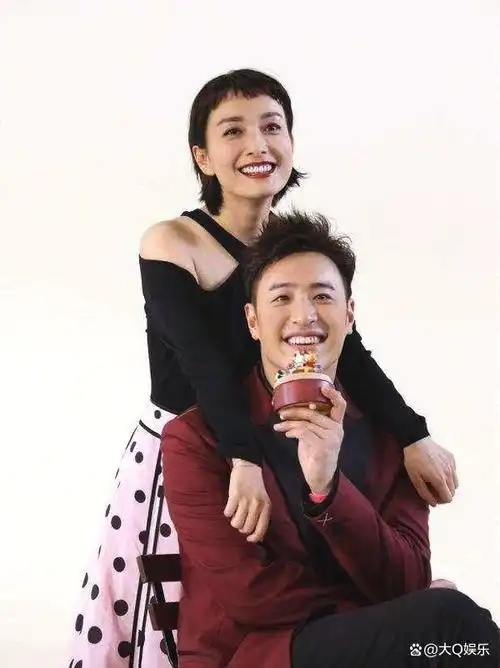 首先要提到的是潘玮柏和他的"无尾熊cp"(吴玮熊).