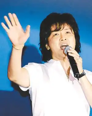 "花儿"评委廖百威炮轰青歌赛"强暴"观众