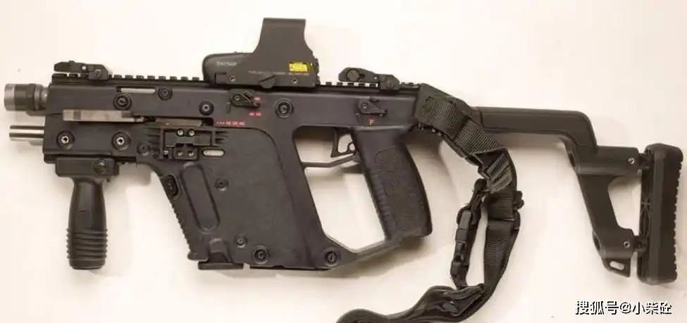 游戏《使命召唤》现代战争系列中,十大明星枪械原型