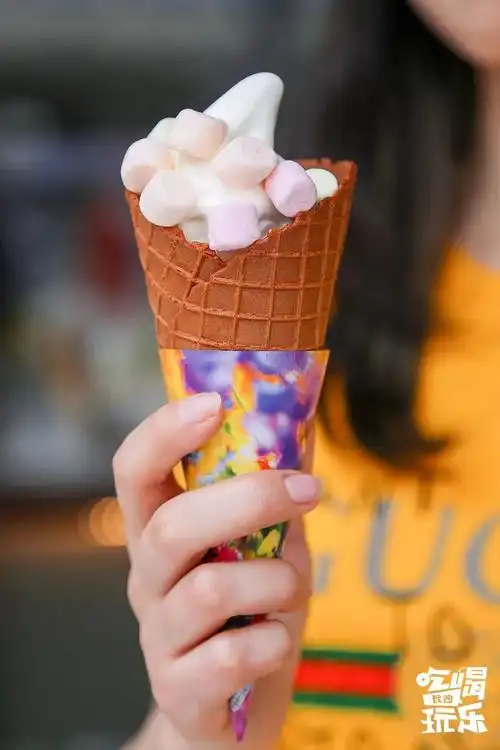 吃一口来自冲绳岛的海盐冰淇淋开启星城整个夏日的清爽