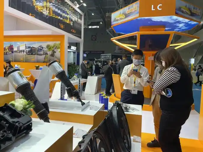 深圳国际会展中心今年首展人气旺