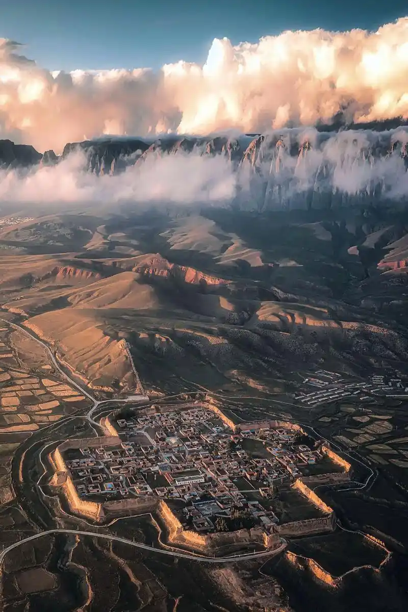 甘加秘境位于甘南藏族自治州夏河县,蕴藏着丰富的原始 - 抖音