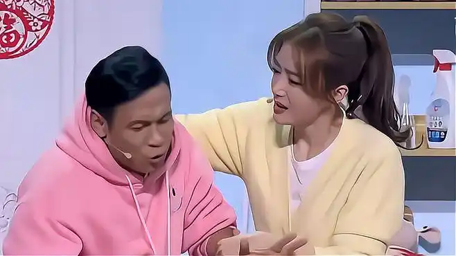 爆笑小品《隔离不了的爱》,宋小宝被亲妈举报喝花酒,气坏秦岚-影视综