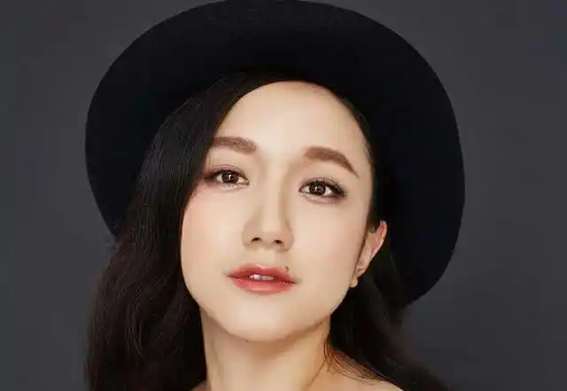 女人唇峰有痣代表什么?好不好?-周易易学讲堂-面相研究