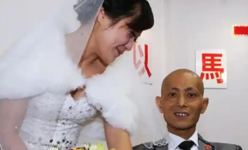 2014年江苏女子不顾家人反对嫁给40岁绝症男友17天后丈夫离世