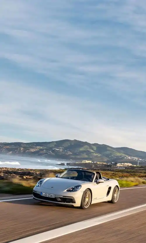 保时捷911的灵魂注入718的身体