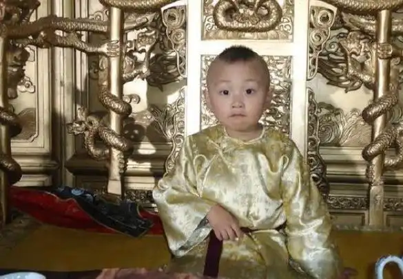 原是雍正的婢女进入后宫的她生出的孩子被乾隆给了别人