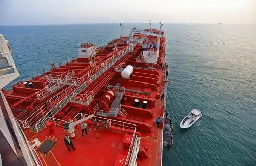 囤油需求激增!沙特抢租超大运输船,原油运价半个月涨4倍,趋势还会持续