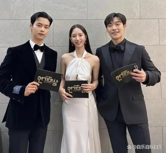 《朝鲜律师》禹棹奂晒与苞娜床戏,粉丝不满要求下架视频!