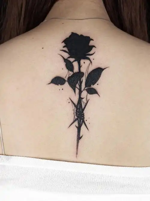 黑色荆棘玫瑰_纹身图案手稿图片_山谷tattoo的纹身作品集