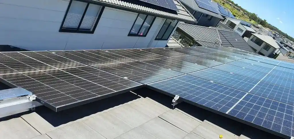 交谷太阳能科技有限公司.我司专业投资屋顶光伏电站,2000平 - 抖音