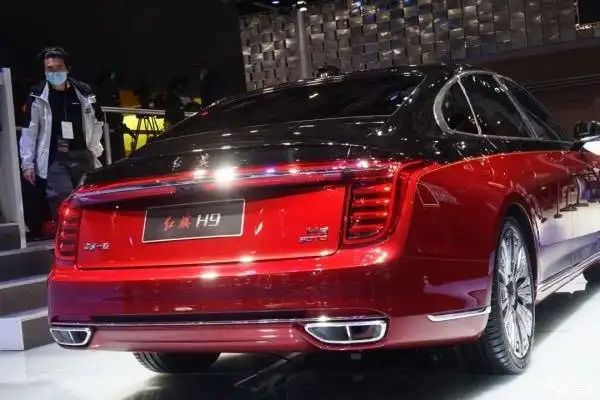 黑红双拼色车身红旗h9故宫主题版亮相上海车展