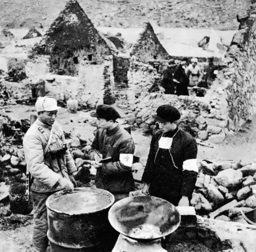 台州频道 台州新闻  中国人民解放军将祖国的五星红旗插上大陈岛肺膊