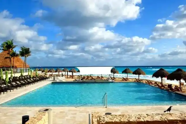 墨西哥,度假胜地坎昆 这座城市三面环海,风光旖旎也是世界上公 - 抖音