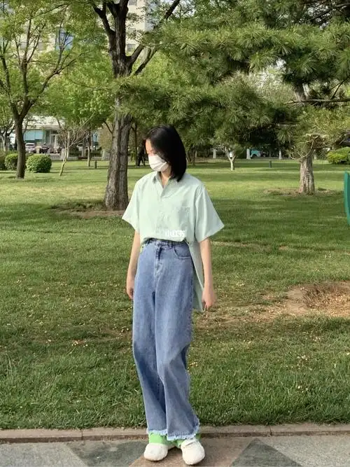 强推25块浅绿色衬衫短袖分享平价穿搭