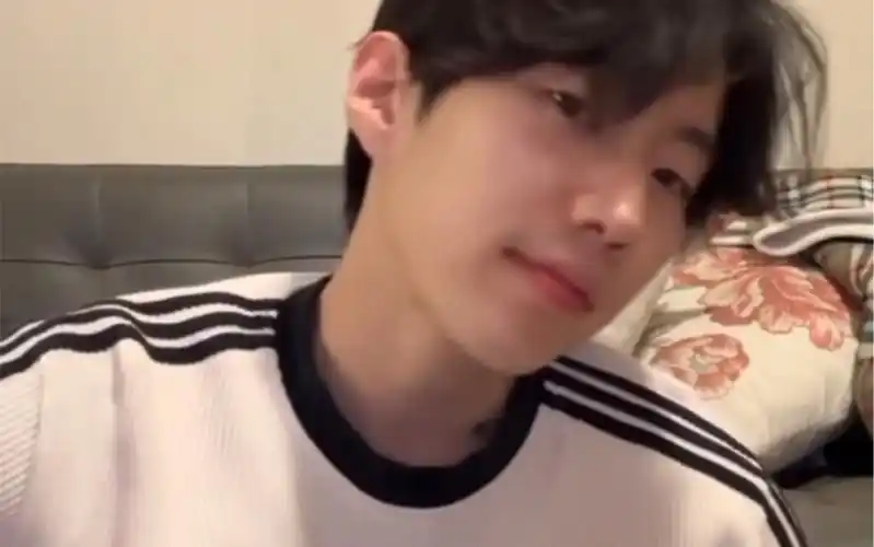 【朴宰范】谁的男朋友来电啦?快接!