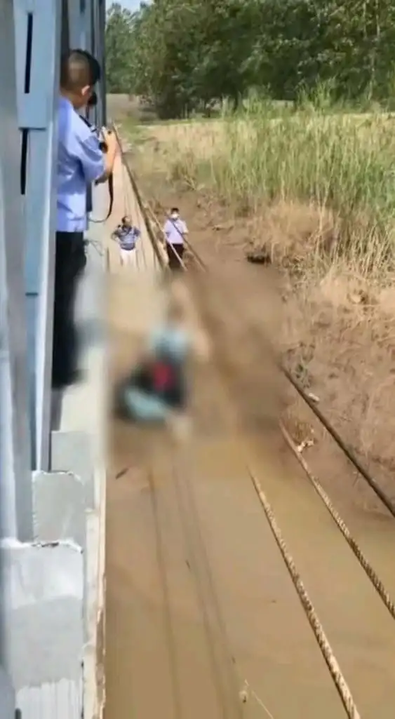 19岁少女被抛尸长江,体内残留男性体液,2016年武汉性侵抛尸大案