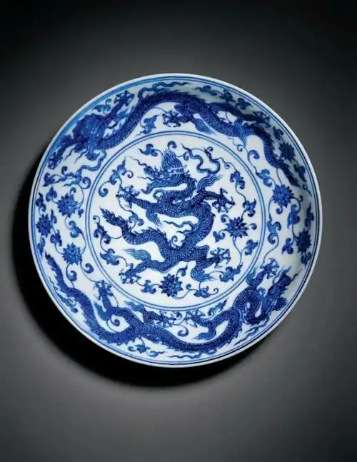 存世罕见之例|宣德御制青花龙纹盘中贸圣佳2022春拍举槌