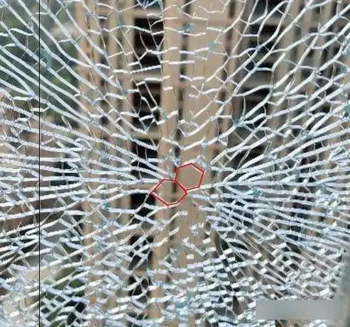 看看你能否准确识别出发生自爆的玻璃.