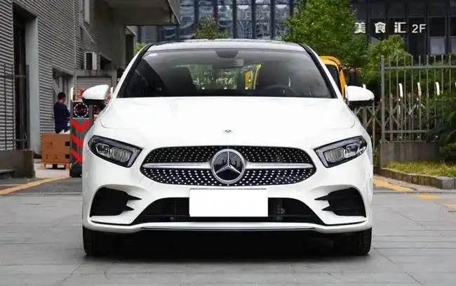 大奔多少钱女士奔驰20万左右适合女生开的二十万轿车——梅赛德斯